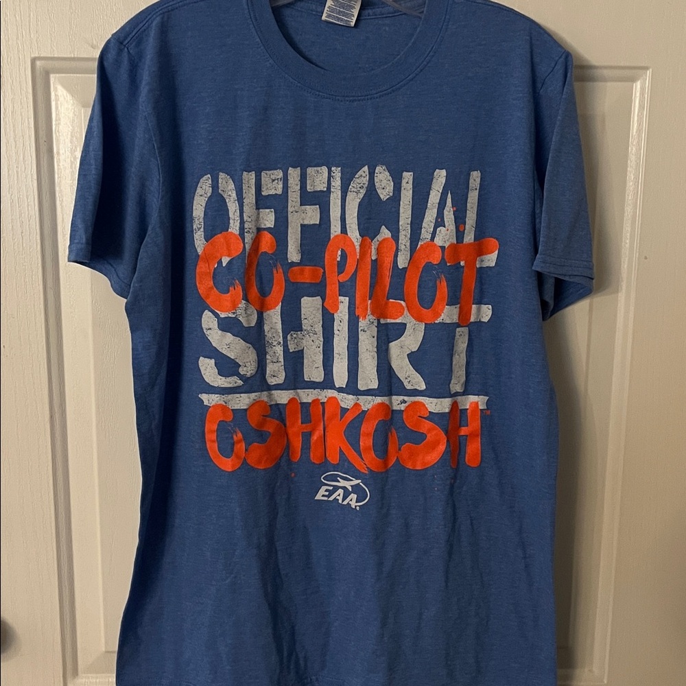 Gildan Softstyle Blue T-Shirt Official Co-pilot shirt Oshkosh size medium